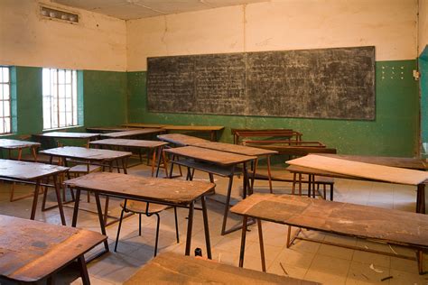 File:Gambian classroom.jpg - Wikipedia