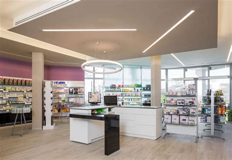 Modern Small Pharmacy Interior Design - Retail Shop Interior Design ...