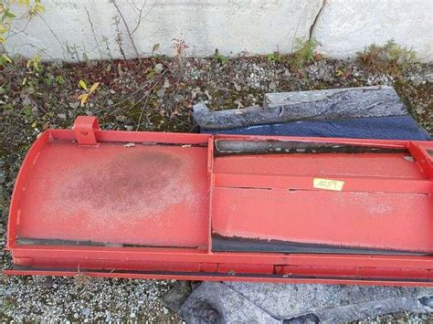 8 ft snow plow - W. Yoder Auction