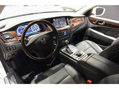 2016 Hyundai Equus: 146 Interior Photos | U.S. News