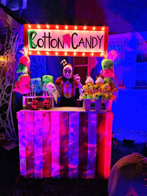 Rotten Candy Booth | Halloween circus, Halloween party decor, Clowns halloween decorations