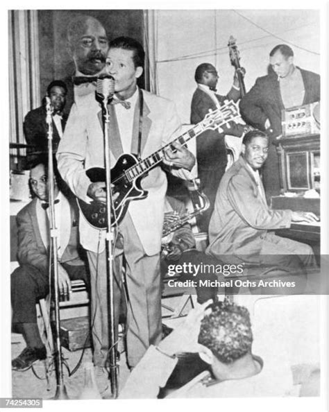 128 Chuck Berry 1950s Stock Photos, High-Res Pictures, and Images ...