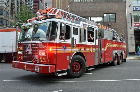 FDNY Ladder 4 | Fdny, Fire trucks, Police truck