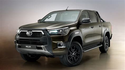 OFFICIAL: This is the 2021 Toyota HiLux! Every new detail revealed ...