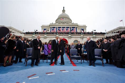 File:Barack Obama talks with Joe Biden at the 2013 inauguration.jpg - Wikimedia Commons