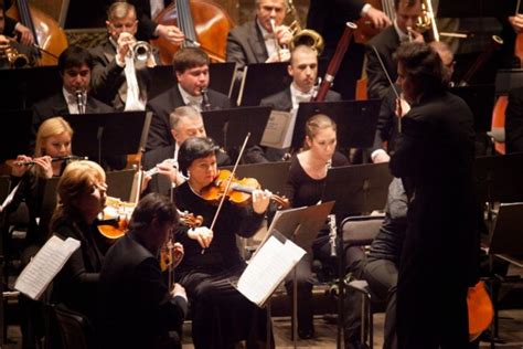 Orchestra conductor – Stock Editorial Photo © trak_od #40268923