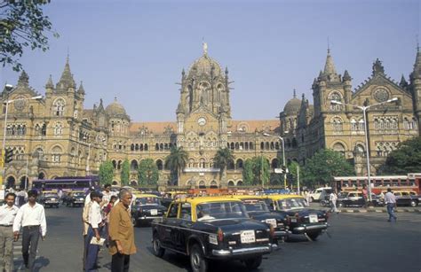 INDIA MUMBAI RAILWAY STATION Editorial Image - Image of indian ...