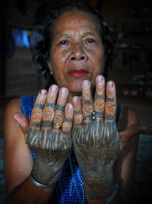 Be-Tattoo: Dayak Tribe Tattoos, Kalimantan Indonesia