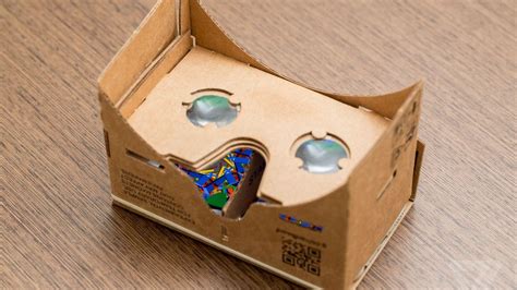 DIY VR Headset Guide: How to Make a Cardboard VR Headset? [3 Easy Steps]