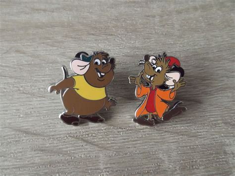 Pin by Jennifer on Pins disney | Disney pins, Enamel pins, Pins