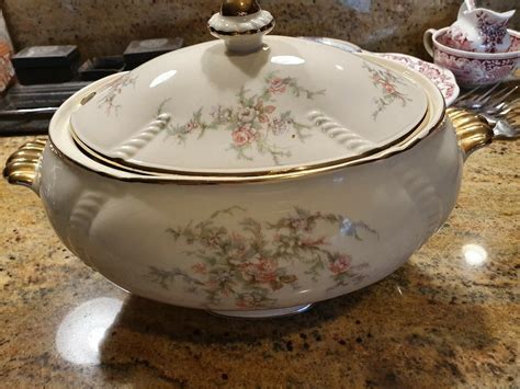 1940s Taylor Smith Taylor TST Soup Tureen Serving Bowl | #2172614981