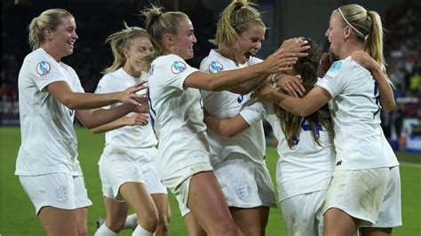 Euro 2022: The Colchester girls team inspired by England's progress ...