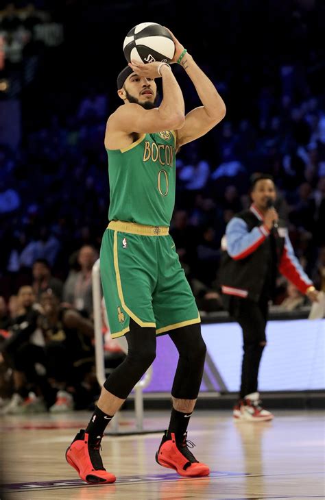 How Jayson Tatum made a statement at All-Star Weekend -- on his feet