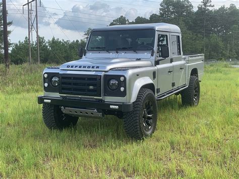 Land Rover Defender 130 Crew Cab