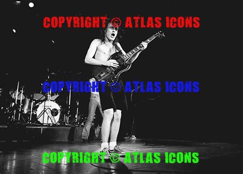 AC DC, LIVE, 1979, NEIL ZLOZOWER Photo Credit: NEIL ZLOZOWER/ATLASICONS.COM | Atlas Icons