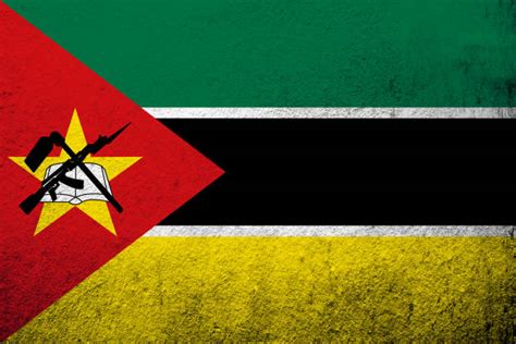 150+ Mozambique Flag National Flag Banner Stock Photos, Pictures ...