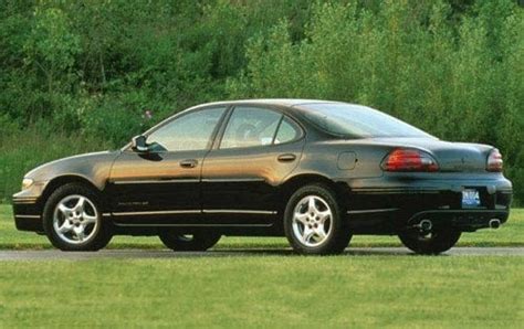 1997 Pontiac Grand Prix Review & Ratings | Edmunds