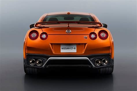 Nouvelle NISSAN GT-R : la supercar évolue tout en finesse