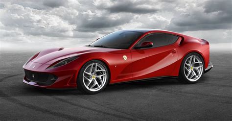 Ferrari 812 Superfast ตัวแทน F12 Berlinetta กับเครื่องยนต์ V12 6.5 ลิตร ...