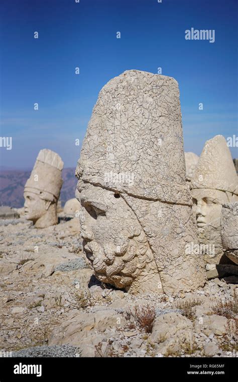 Statues of Mount Nemrut, Adiyaman, Turkey Stock Photo - Alamy