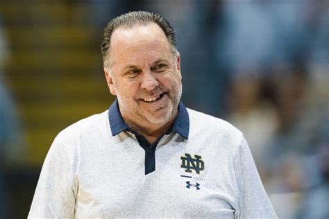 Longtime Notre Dame basketball coach Mike Brey to retire after season