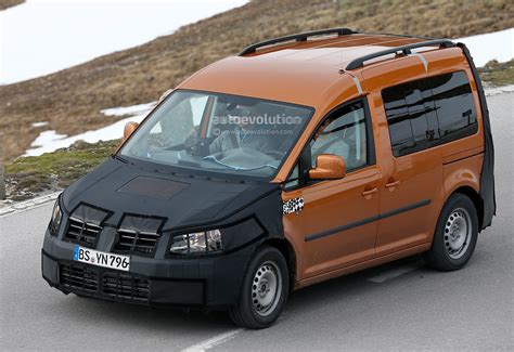 Spyshots: New Volkswagen Caddy Interior Revealed - autoevolution