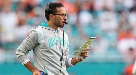 Mike McDaniel: Dolphins Coach Pranked Lipreaders in Epic Scoreboard ...