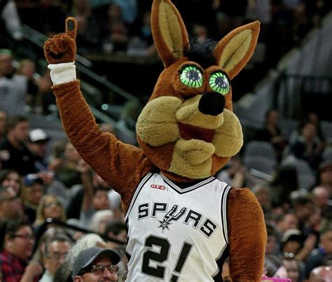 Sports mascots have long history of entertaining in San Antonio