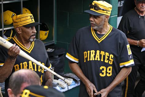 ‘Family’ reunion; Close ties still bind 1979 Pirates | SWX Right Now ...