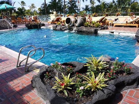 pool - Picture of Hyatt Regency Waikiki Resort & Spa, Honolulu - TripAdvisor