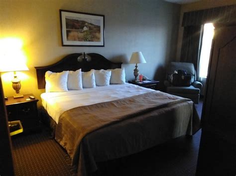 QUALITY INN & SUITES SKYWAYS - Updated 2024 Hotel Reviews (New Castle, DE)