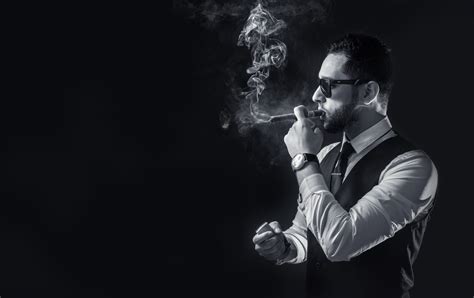 Man smoking cigar HD wallpaper | Wallpaper Flare