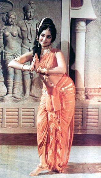 Vyjayanthimala Height, Weight, Age, Affairs, Family, Biography & More » StarsUnfolded