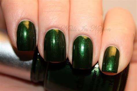 Nails In Nippon: Day 3: Green Nails