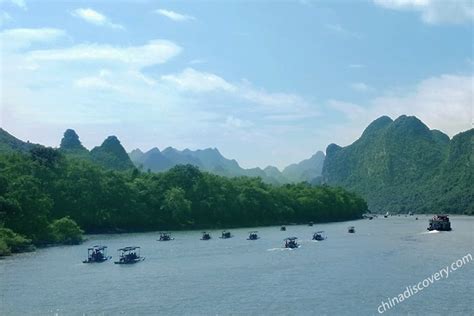 Top 3 Best Ways to Visit Li River: Cruising, Bamboo Rafting and Hiking