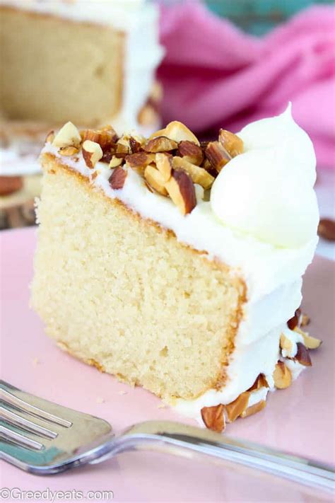 How to make almond cake with cream cheese frosting