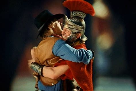 Image - Jed and Octavius hug.jpg | Night At The Museum Wiki | FANDOM ...