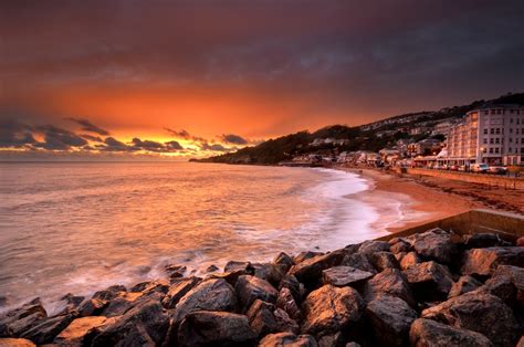 z2300 Ventnor Beach at Sunset