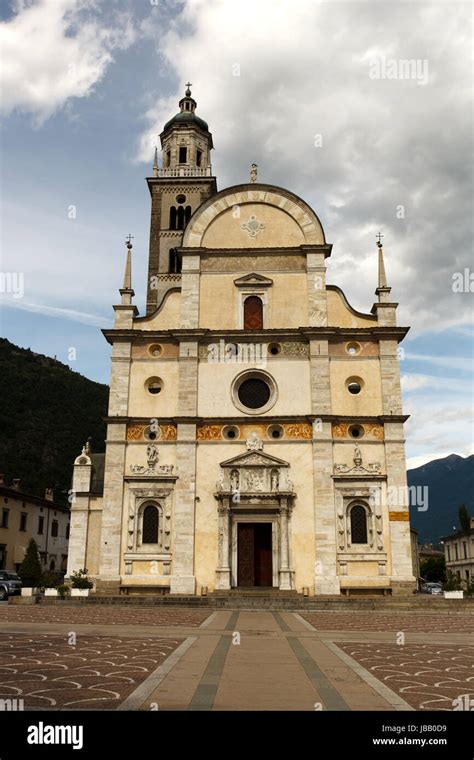 Tirano. Italy, Basilica Madonna di Tirano Stock Photo: 144686005 - Alamy