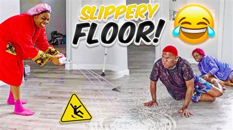 SLIPPERY FLOOR PRANK (EXTREMELY HILARIOUS) - YouTube