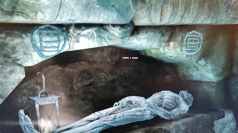 Thieves guild shadowmarks deep inside Silverdrift Lair : r/skyrim