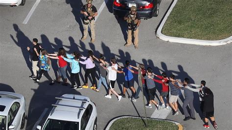 abc10.com | PHOTOS: Shooting at Florida high school