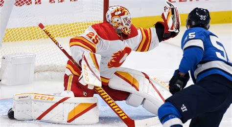 Flames' Markstrom day-to-day with upper-body injury, out vs. Maple Leafs