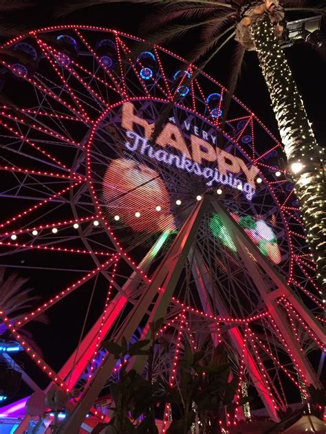 ferris wheel on Thanksgiving at Irvine Spectrum | Irvine spectrum ...