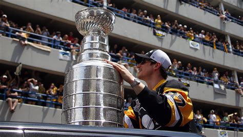 WATCH: Stanley Cup Parade Highlights