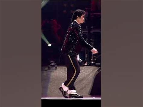 Michael Jackson Moonwalk (Slow Motion) #shorts - YouTube