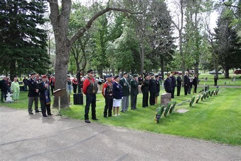 wreath-laying – Robertson Memorial Branch #17