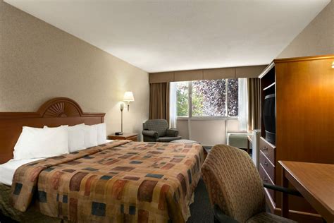 Days Inn by Wyndham Sidney OH | Sidney, OH Hotels