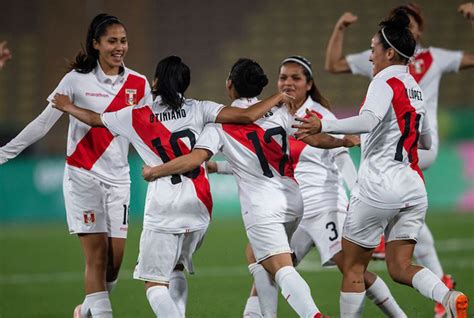 EL FÚTBOL FEMENINO CADA DÍA ESTÁ CRECIENDO Y GANANDO MAYOR PROTAGONISMO ...