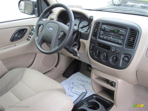 2004 Ford escape interior pictures